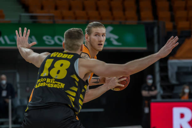 定胜利的保 定胜利的保