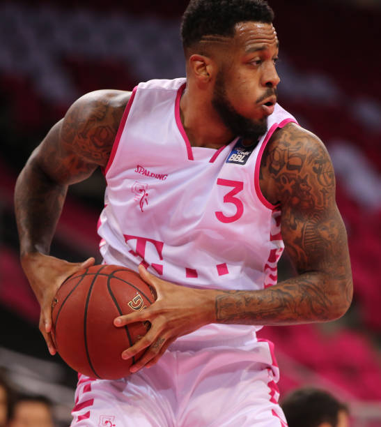 米兰体育与 米兰体育与